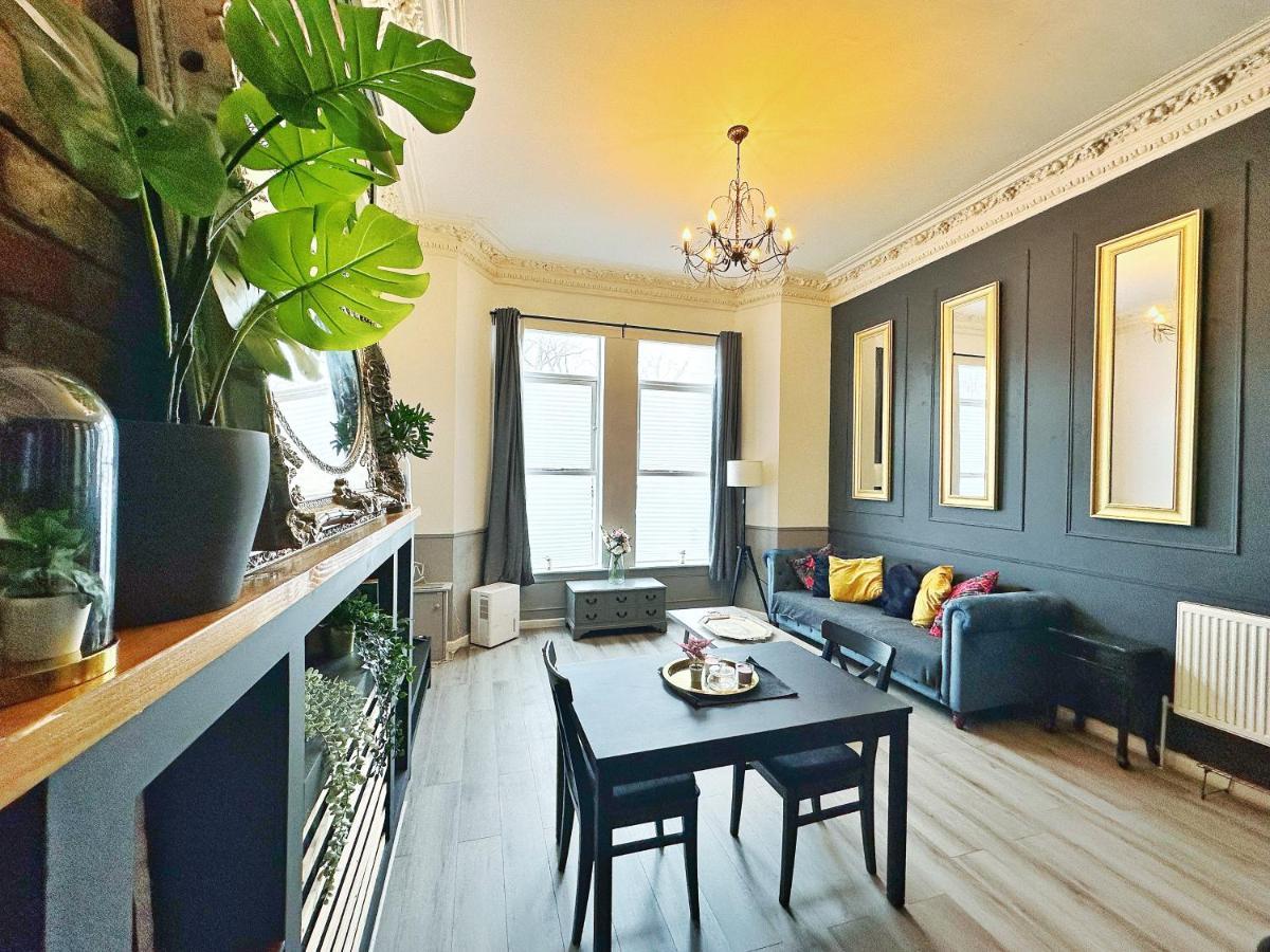 Adeamstays Provides Beautiful Centrally Located 1 And 2 Bed Apartments On Liverpools Boulevard Exterior foto