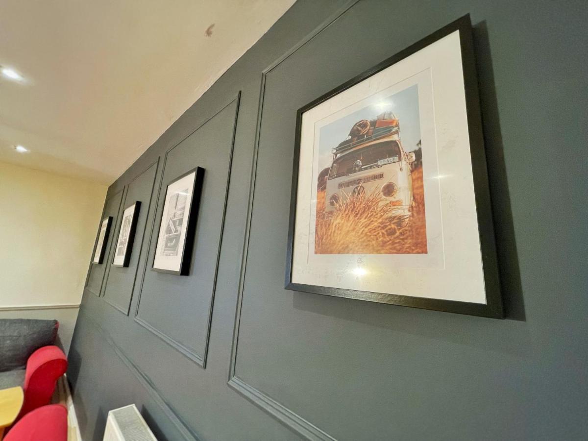 Adeamstays Provides Beautiful Centrally Located 1 And 2 Bed Apartments On Liverpools Boulevard Exterior foto